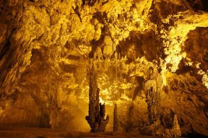 Une mystérieuse grotte à ne pas rater à Cao Bang: Nguom Ngao