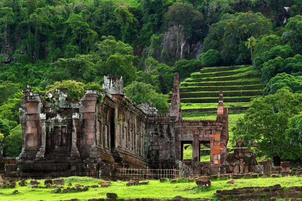 des temples au Laos