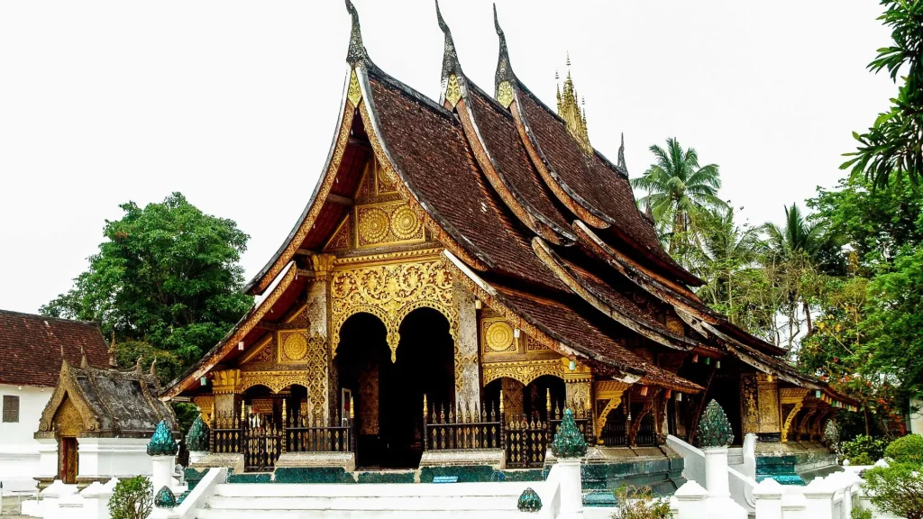 des temples au Laos