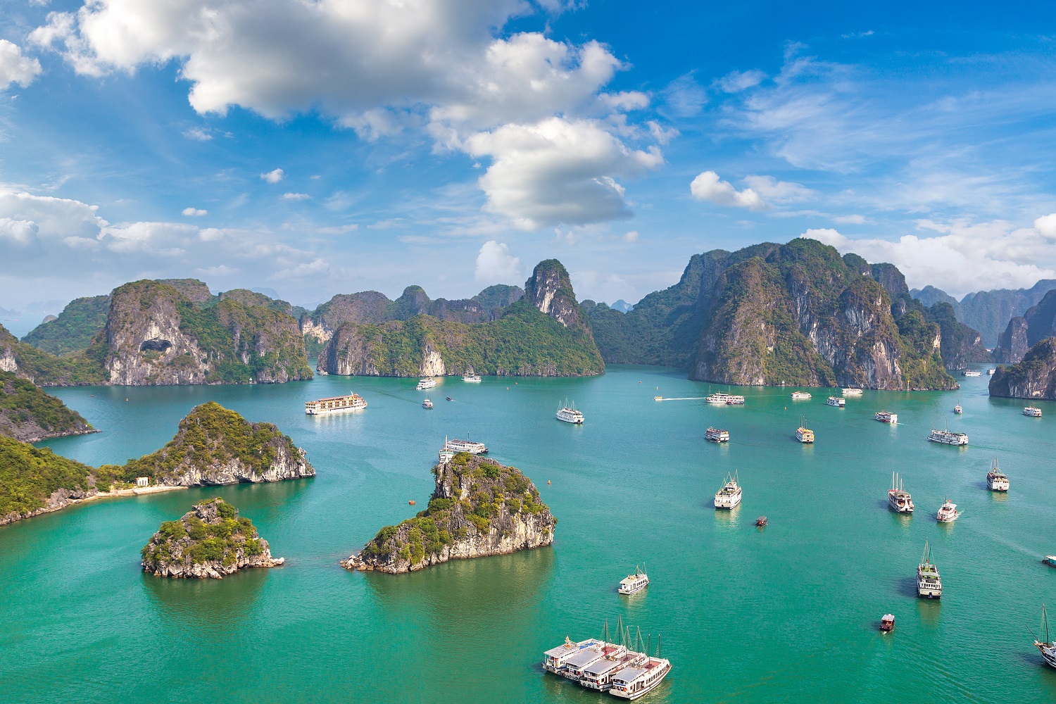 baie d’halong vietnam