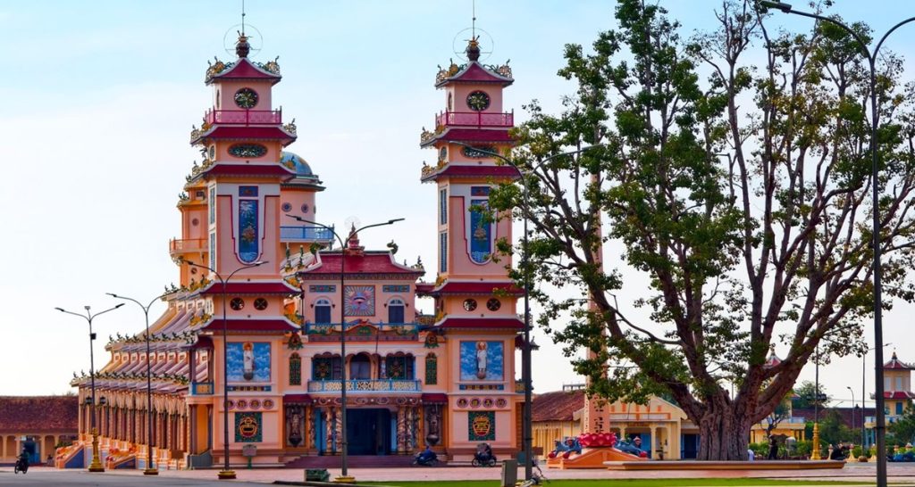 Caodaïsme au Vietnam : histoire, croyances et découverte d’une religion unique