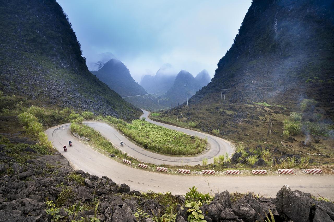 route de montagne à Hà Giang