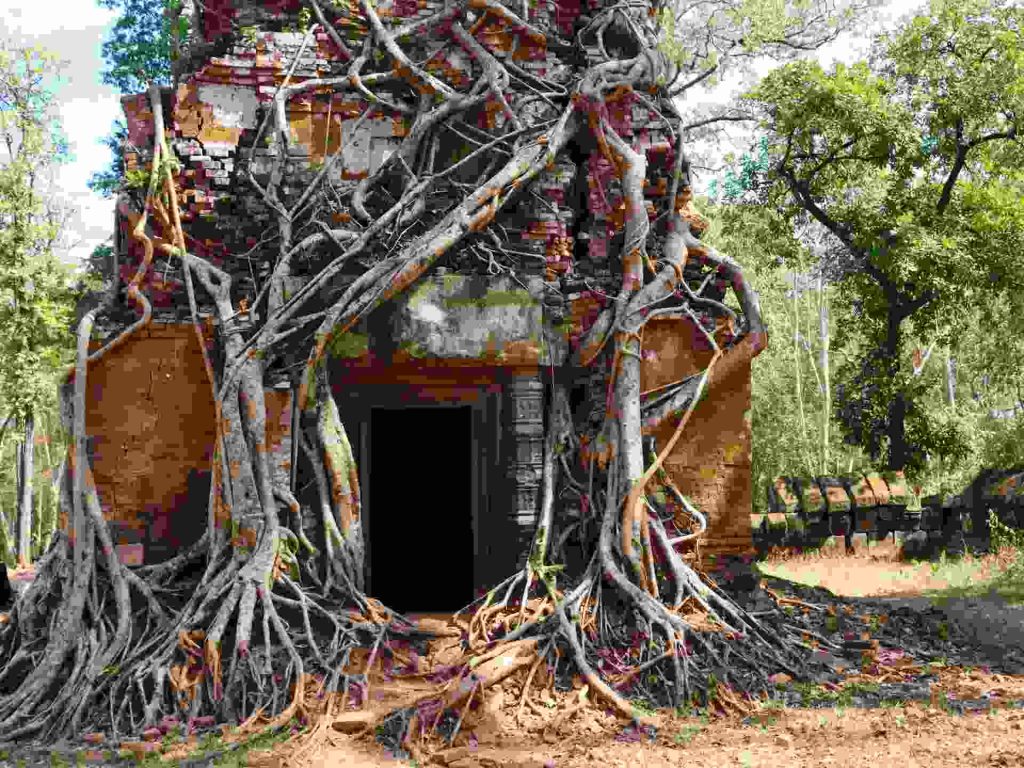Ancien édifice de Koh Ker