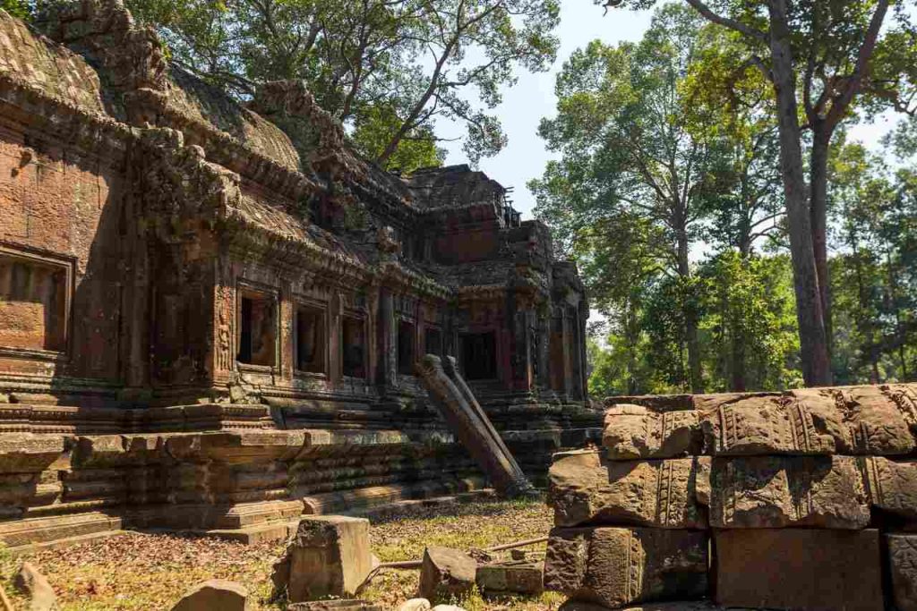 Ensemble monumental d’Angkor Wat au Cambodge