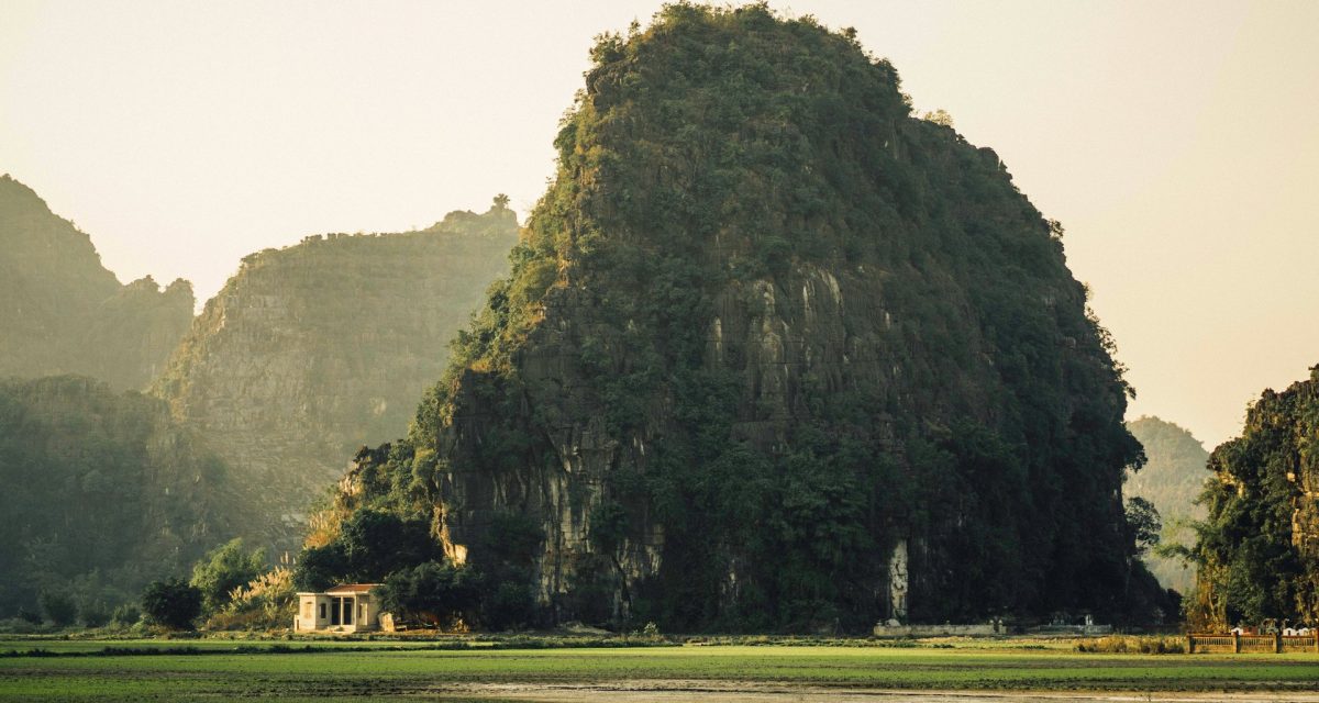 AVT visiter Phong Nam visiter Phong Nam