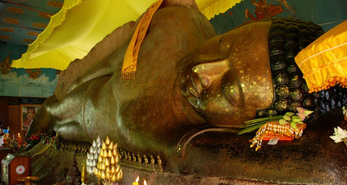 Bouddha couché de Preah Ang Thom à Phnom Kulen