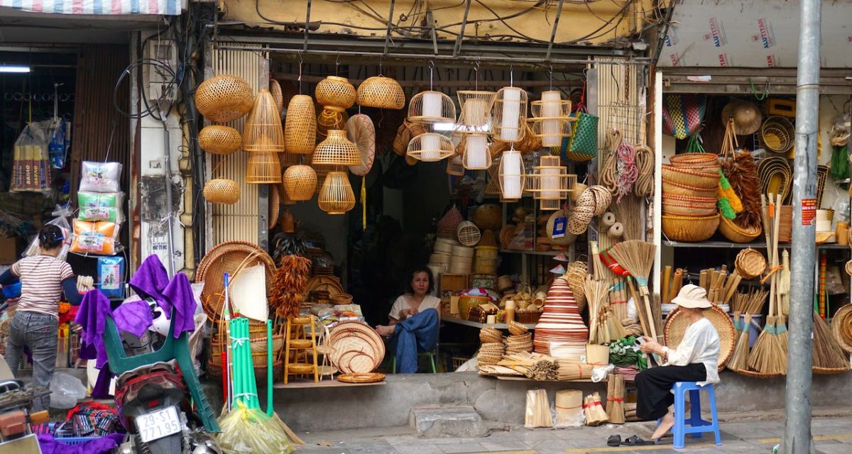 Boutique artisanale du Vieux Quartier de Hanoï Une boutique d’artisanat traditionnel dans le Vieux Quartier de Hanoï