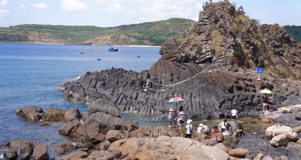 Ganh Da Dia – Phu Yen Ganh Da Dia - Phu Yen