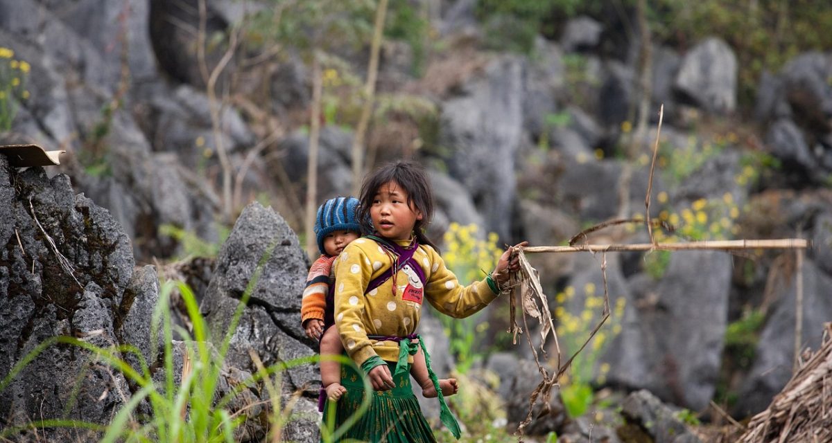 Hmong en costume traditionnel au nord du Vietnam