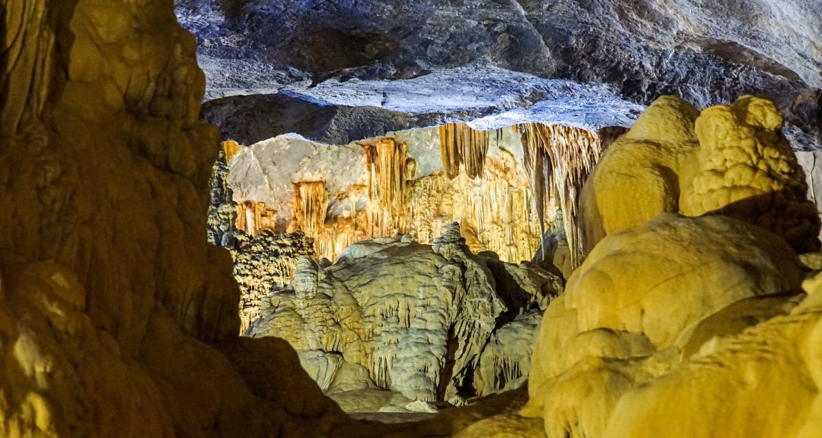 Intérieur de la grotte du Paradis à Phong Nha