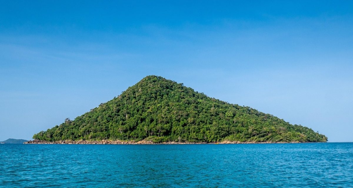 Koh Rong Samloem, une île préservée au large de Sihanoukville au Cambodge