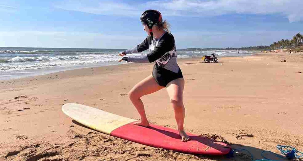 apprendre le surf au Vietnam