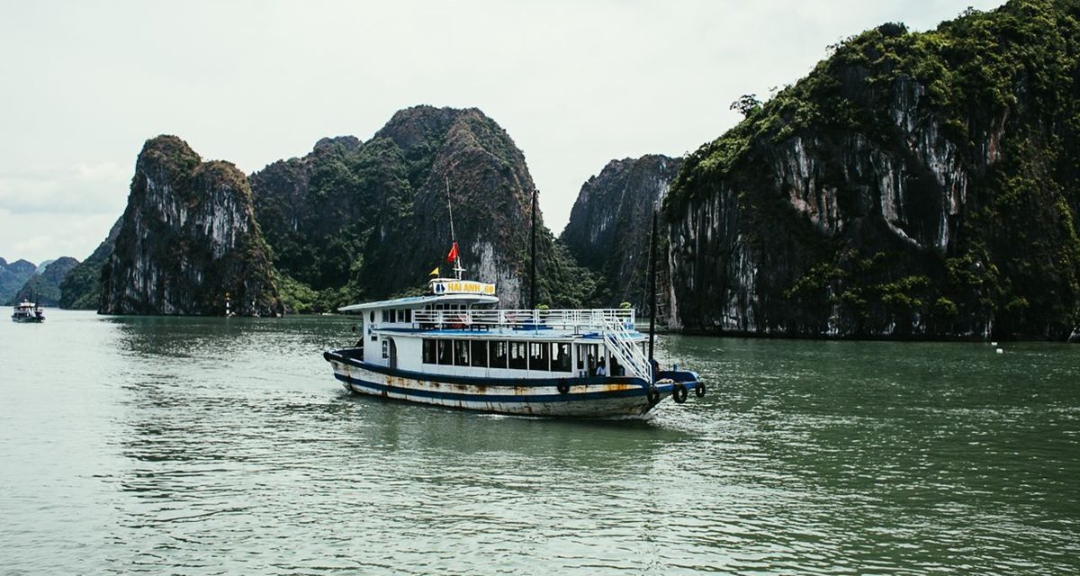 bateau de croisière au vietnam