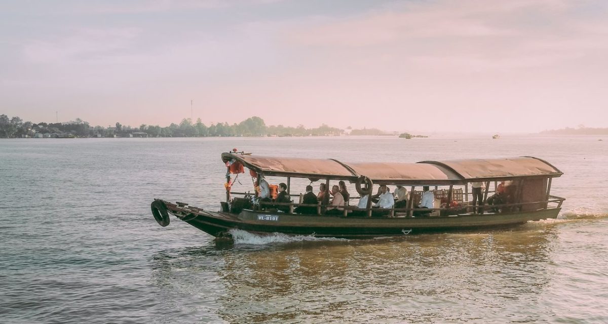 bateau traditionnel sur le Mekong