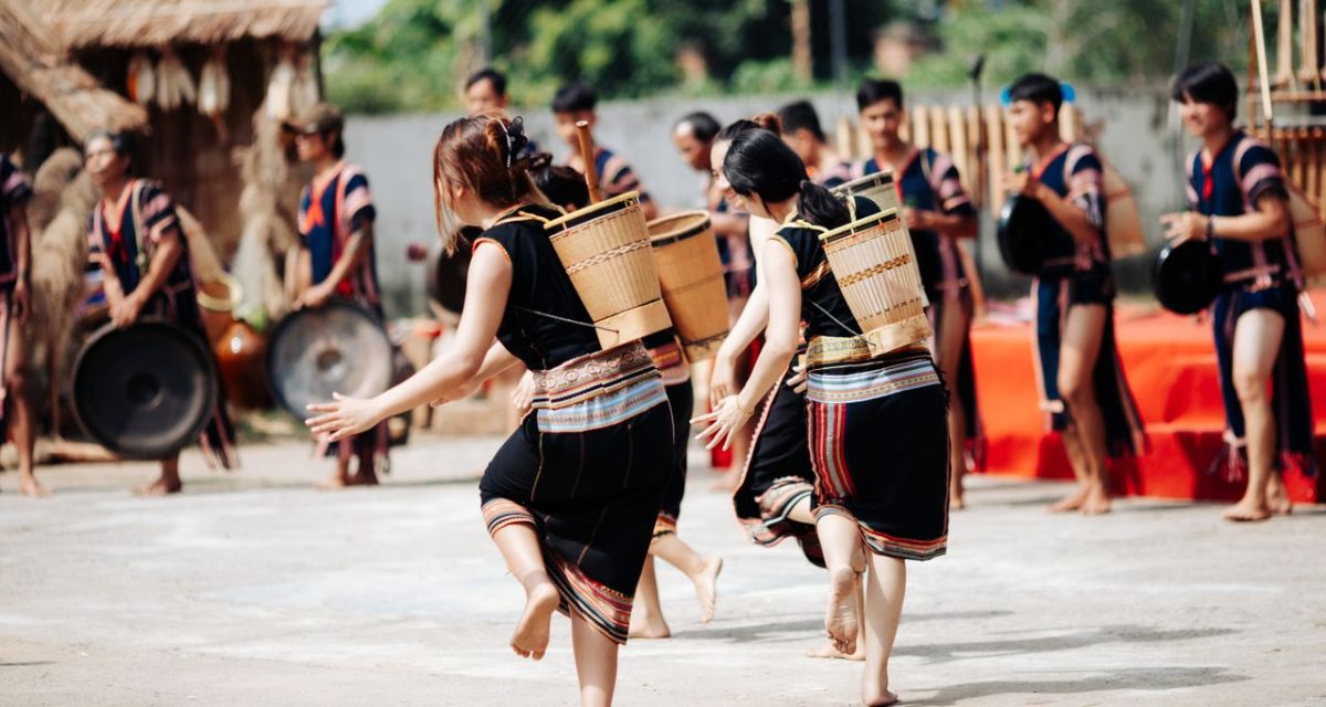 Danse et célébration culturelle de l’ethnie du Vietnam