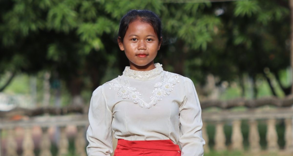 jeune fille cambodgienne