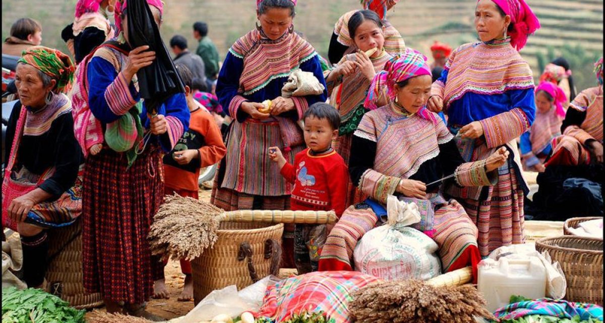 les marchés ethniques à Sapa les marchés ethniques à Sapa